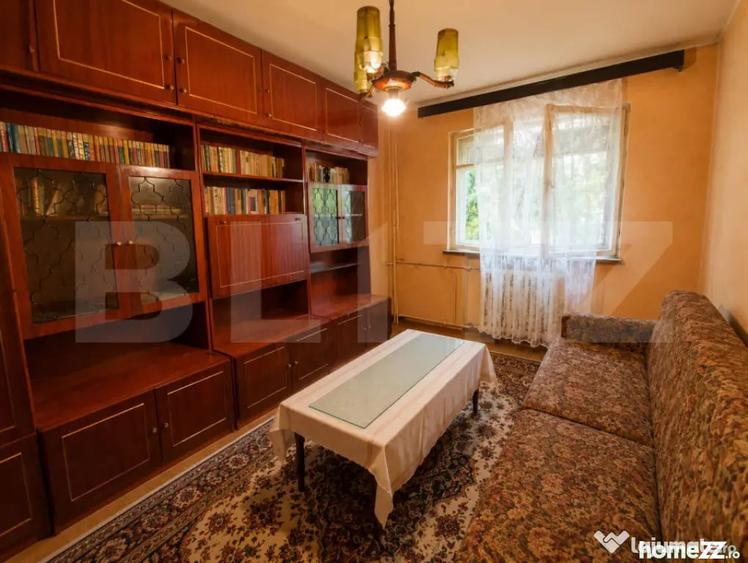 Apartament cu 3 camere decomandat în Progresul