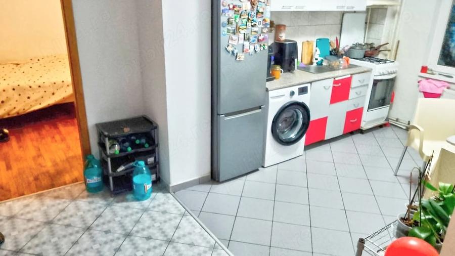 Apartament cu 2 camere decomandat în Precista