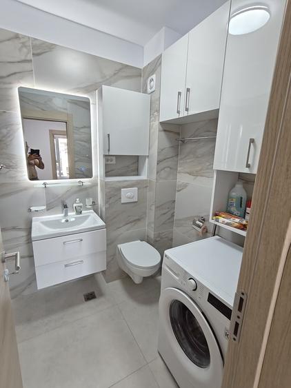 Apartament cu 2 camere decomandat în Runcu