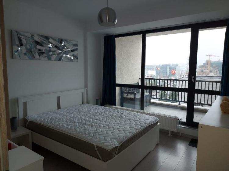 Apartament cu 2 camere semidecomandat, mobilat în Central