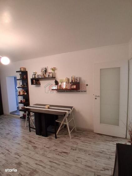 Apartament cu 4 camere în Central
