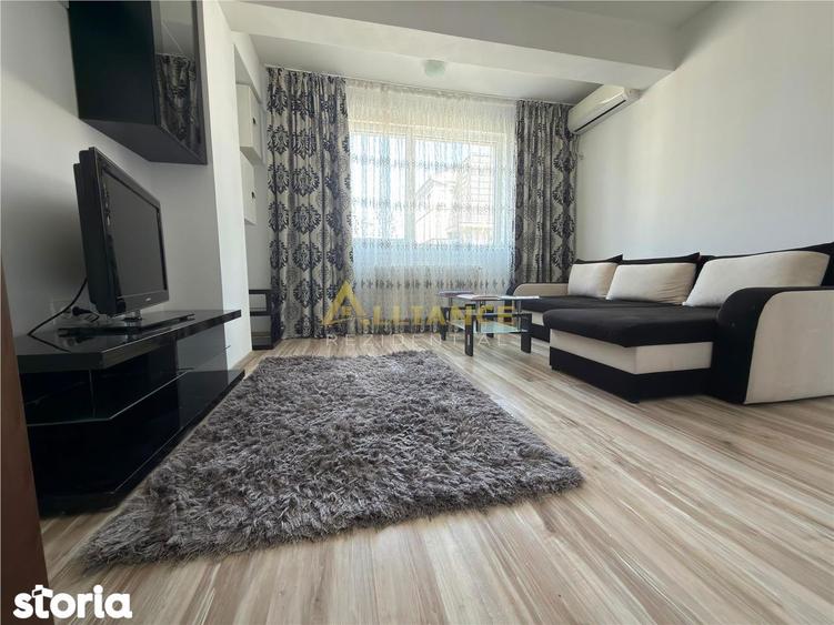 Apartament cu 2 camere, mobilat în Central — fotografia 1