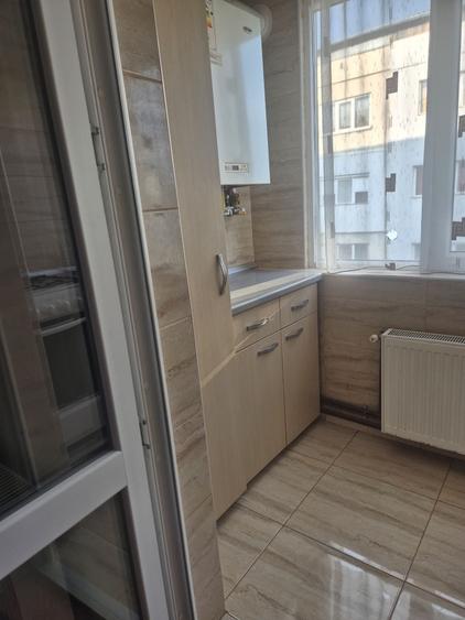 Apartament cu 2 camere decomandat în Pajura
