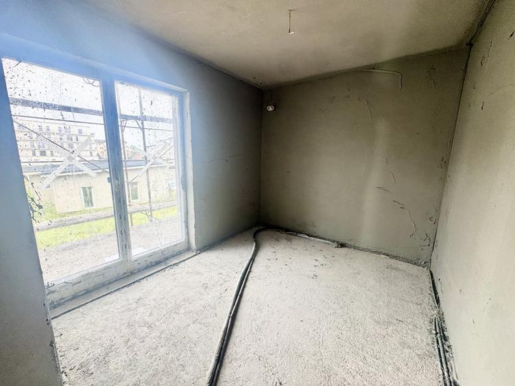 Apartament cu 2 camere decomandat în Giroc