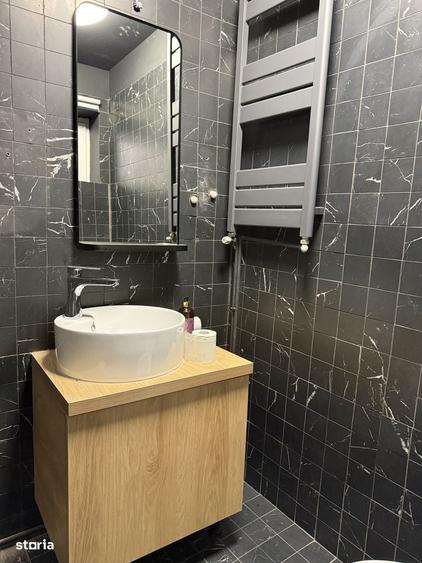 Apartament cu 3 camere în Piața Centrală