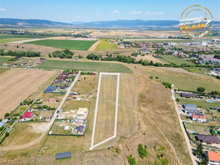 Teren Construcții extravilan de 5300 mp, în Exterior Est