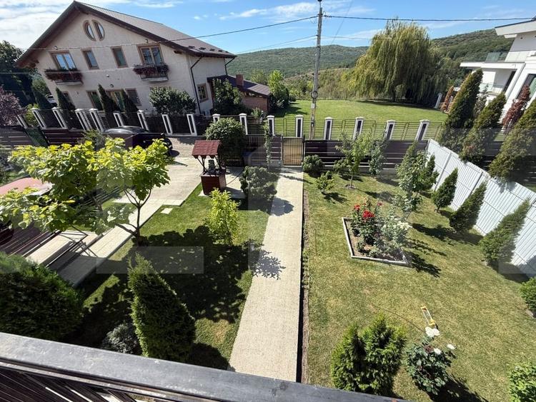 Casă individuală cu 4 camere cu Teren 500 Mp în Mănăstirea Doamnei
