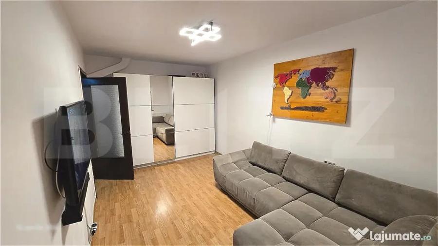 Apartament de vanzare, decomandat, 45 mp utili, 2 balcoane, - 1