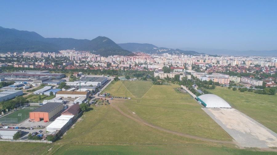 Teren Construcții intravilan de 16434 mp, în Uzina 2