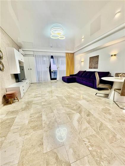 Apartament cu 2 camere decomandat, mobilat în Central