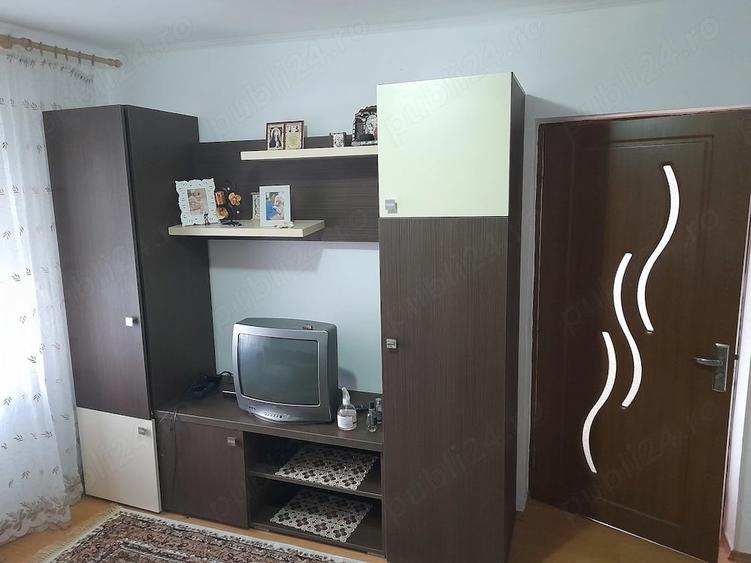 Casă cu Teren 2200 Mp în Războieni