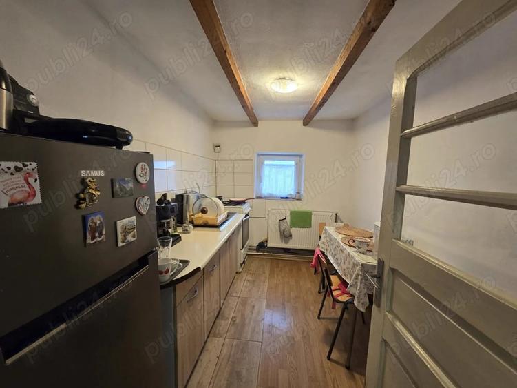 Casă cu 2 camere cu Teren 1265 Mp în Cartojani