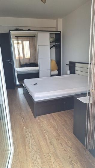 Apartament cu 2 camere decomandat în Poeni