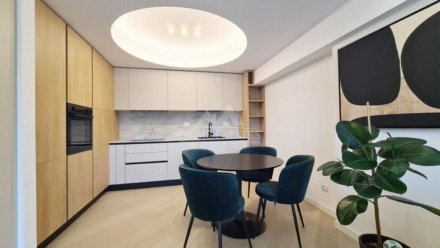 Apartament cu 3 camere decomandat, mobilat în Pipera