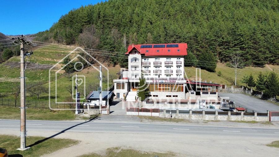 Hotel/Pensiune, de 1,350 mp, în Rășinari
