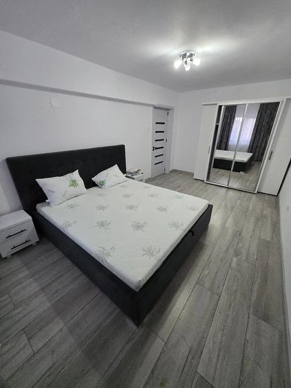 Apartament cu 2 camere semidecomandat în Ostroveni