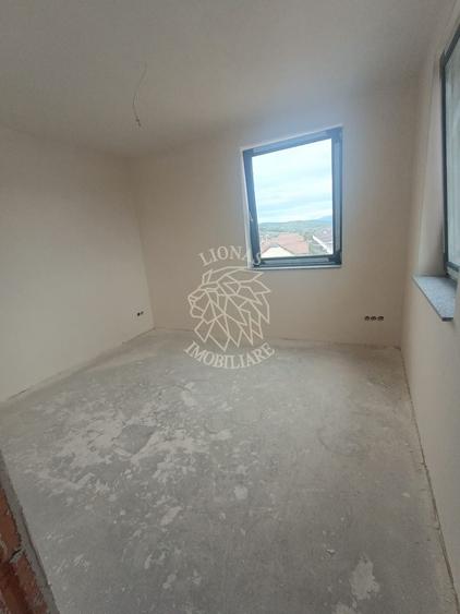 Apartament cu 3 camere decomandat în Nord