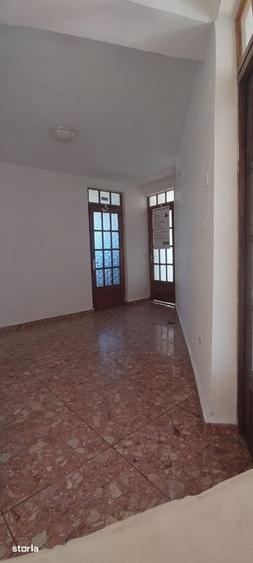 Spațiu comercial, de 319 mp, în Central