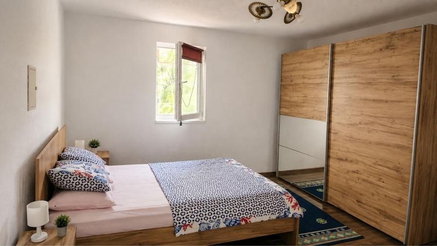 Casă cu 4 camere în Ferendia