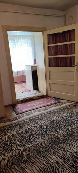 Casă cu 2 camere cu Teren 800 Mp în Central
