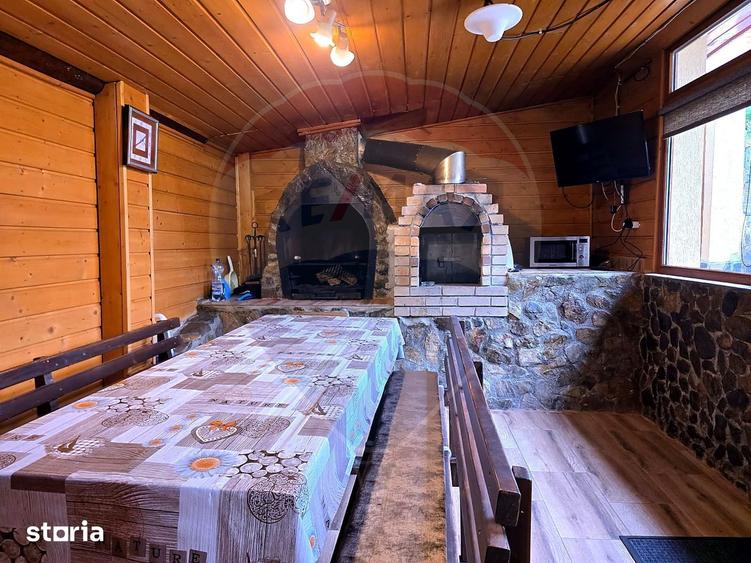 Casă cu 4 camere cu Teren 889 Mp în Râșca