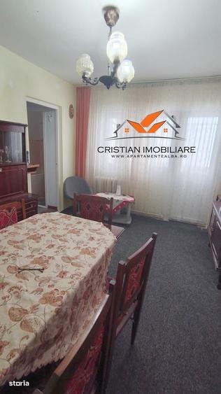 Apartament cu 4 camere în Cetate