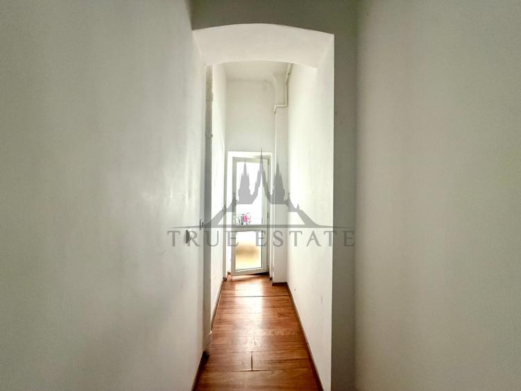Apartament cu 2 camere semidecomandat în Universitate