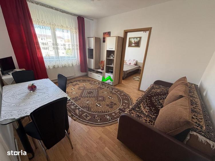 Apartament cu 2 camere semidecomandat în Vasile Aaron
