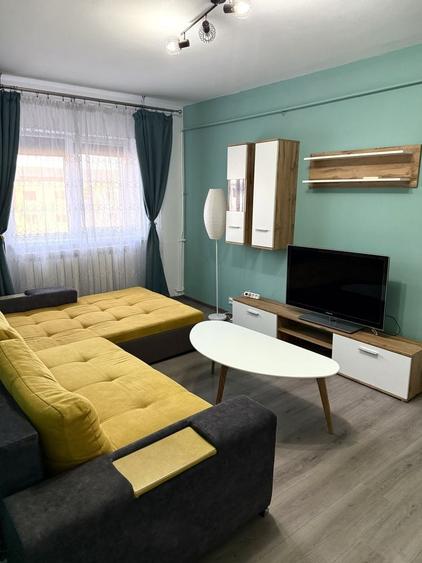 Apartament cu 2 camere decomandat în Galata