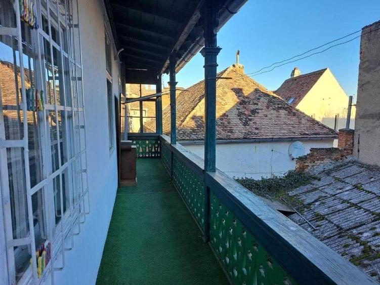 Apartament cu 2 camere decomandat în Ultracentral