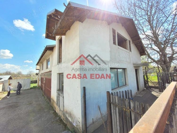 Casa si hala in Baicoi--68.500e