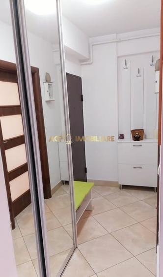 Apartament cu 2 camere semidecomandat, mobilat în Mihai Bravu