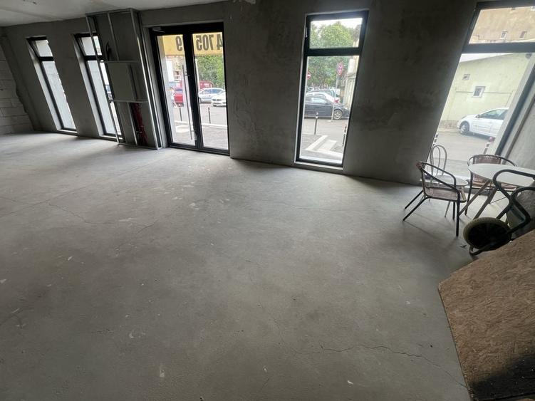 Spațiu comercial, de 64 mp, în Rogerius