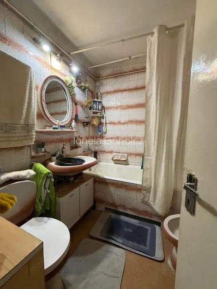 Apartament cu 3 camere, 68 mp, decomandat - Olimpia-Stadion