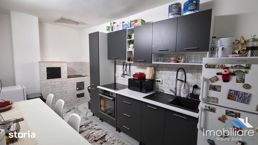 Casă cu 2 camere cu Teren 199 Mp în Central