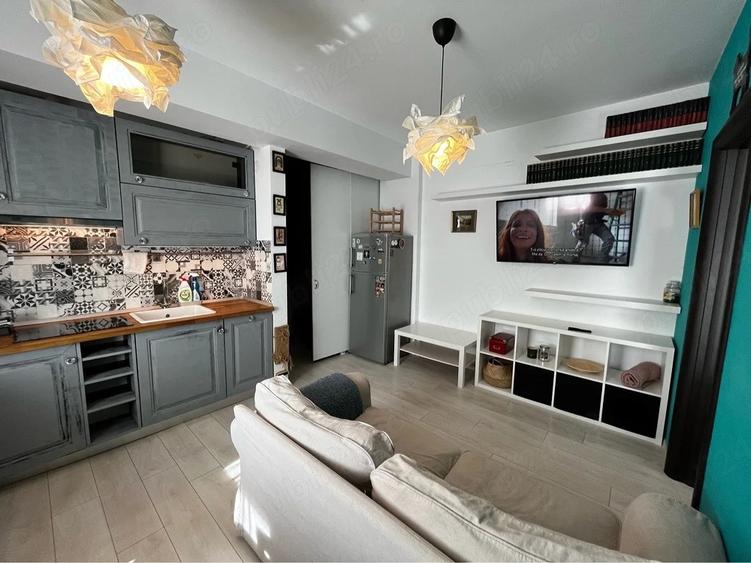Apartament cu 2 camere semidecomandat în Central