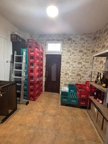 Spațiu comercial, de 90 mp, în Micro 12