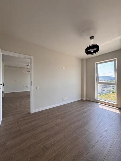 Apartament cu 2 camere semidecomandat în Florești