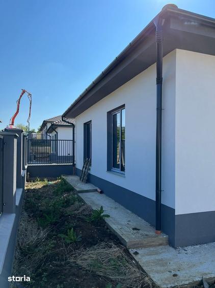 Casă cu 4 camere cu Teren 408 Mp în Oncea