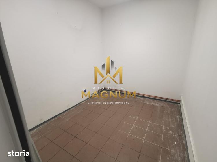 Spațiu comercial, de 150 mp, în Săsar
