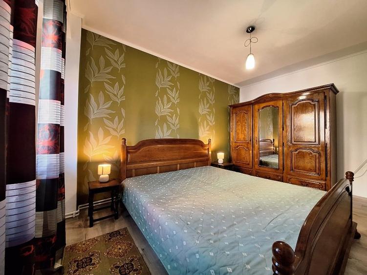Apartament cu 3 camere decomandat, mobilat în Răcădău