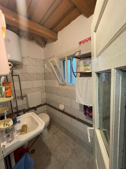 Casă individuală cu 2 camere cu Teren 1000 Mp în Firiza