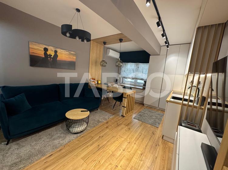 Apartament cu 3 camere semidecomandat, mobilat în Turnișor