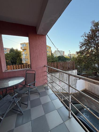 Apartament cu 3 camere decomandat în Zorilor