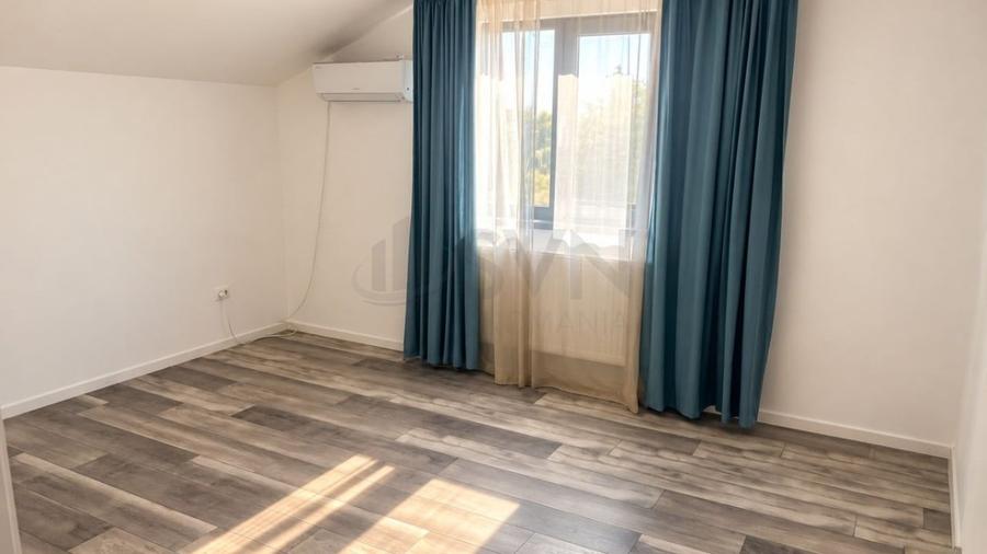 Casă individuală cu 4 camere cu Canalizare în Nord
