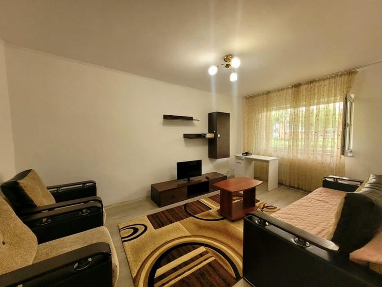 Apartament cu 2 camere decomandat, mobilat în Tomis III
