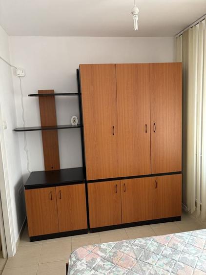 Apartament cu 2 camere decomandat în Vitan