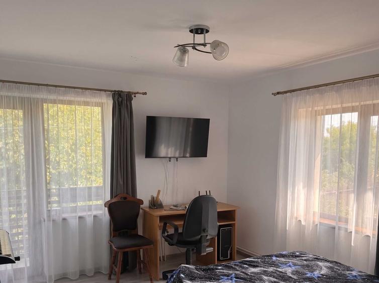 Casă cu 4 camere în Radu Vodă