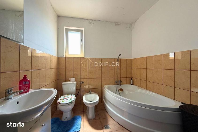 Casă cu 3 camere în Criș