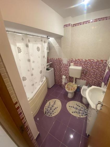 Apartament cu 3 camere decomandat în Unirii